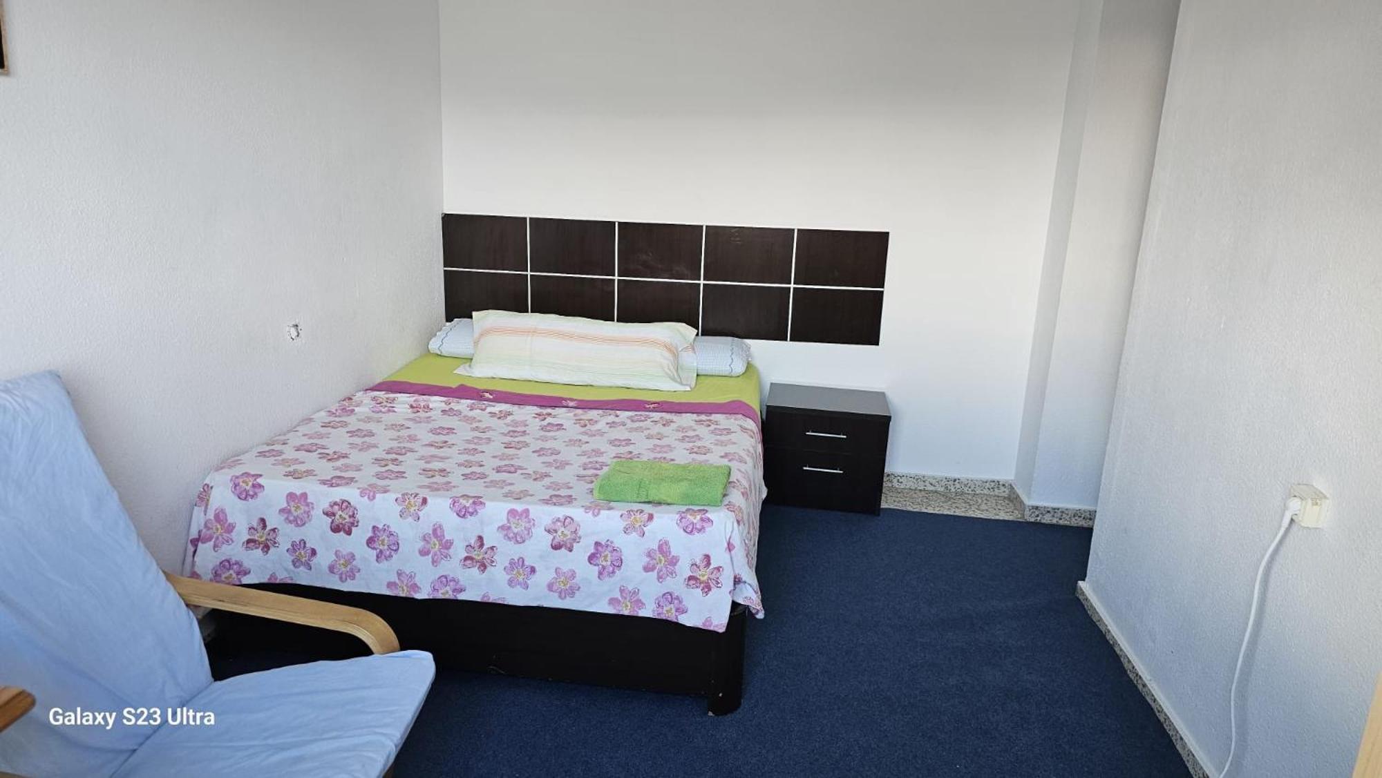 Habitacion Privada Centro Malaga Cerca Tren Maria Zambrano Y Playa Muy Buena Conexion Wifi Quarto foto